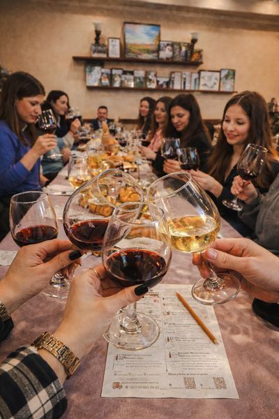 Дегустація вин Chateau Pauk/Шато Паук - &laquo;Келих з виноробом&raquo;  tasting-kelyh_vynorob фото