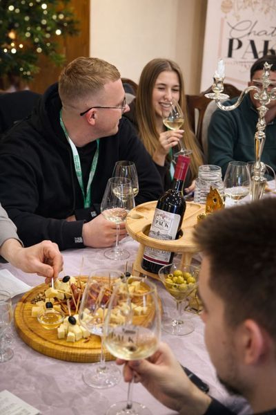 Дегустація вин Chateau Pauk/Шато Паук - &laquo;Келих з виноробом&raquo;  tasting-kelyh_vynorob фото